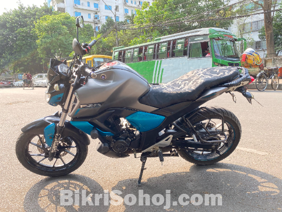 Yamaha Fzs v3